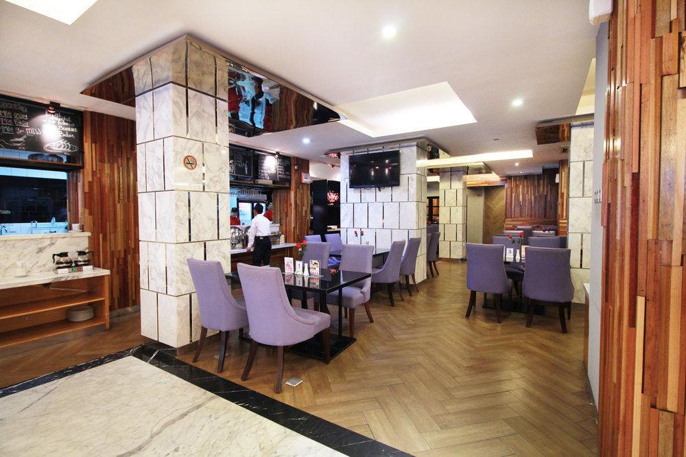 Collection O 7 Hotel Melawai Jacarta Exterior foto
