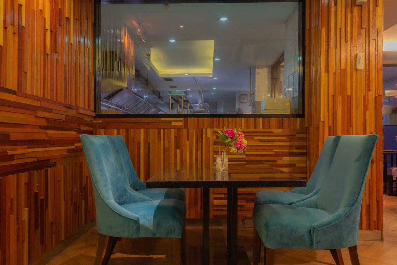 Collection O 7 Hotel Melawai Jacarta Exterior foto